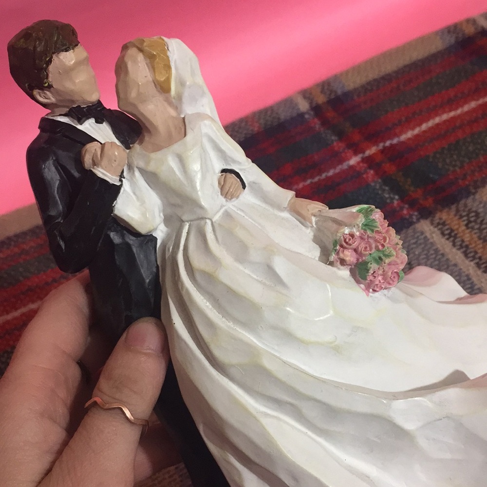 Willow Tree Wedding Couple Figurine - White and Black - Picture 5 of 8